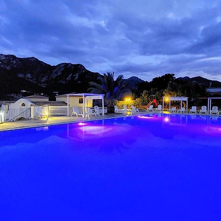 Hotel كارديدو المظهر الخارجي الصورة