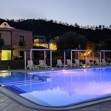 Hotel كارديدو المظهر الخارجي الصورة