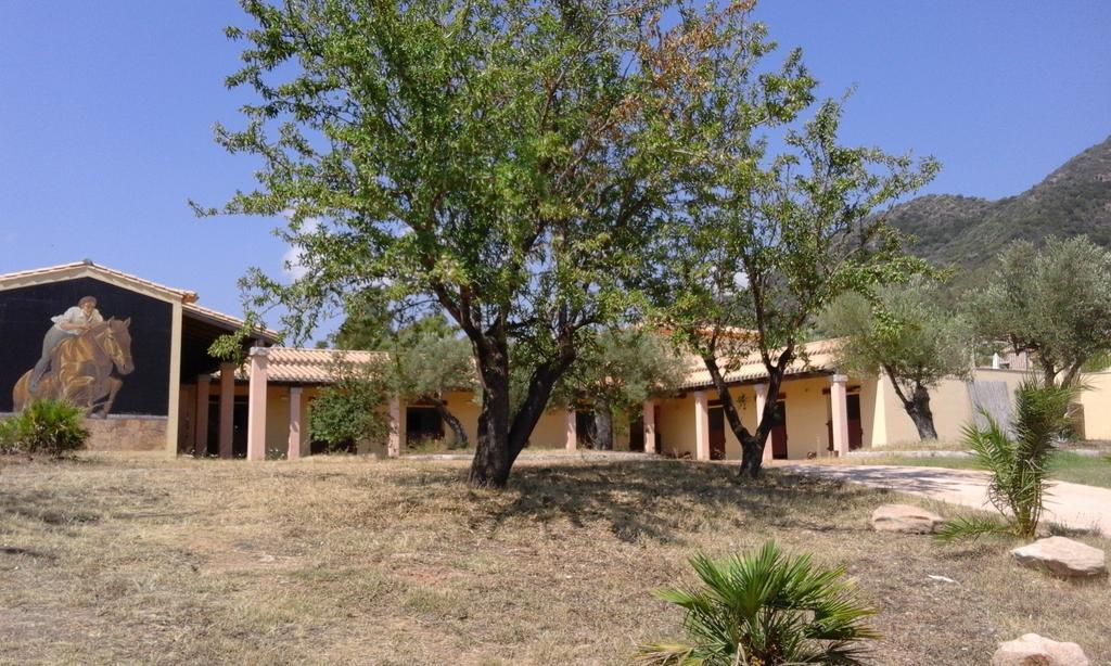Hotel كارديدو المظهر الخارجي الصورة