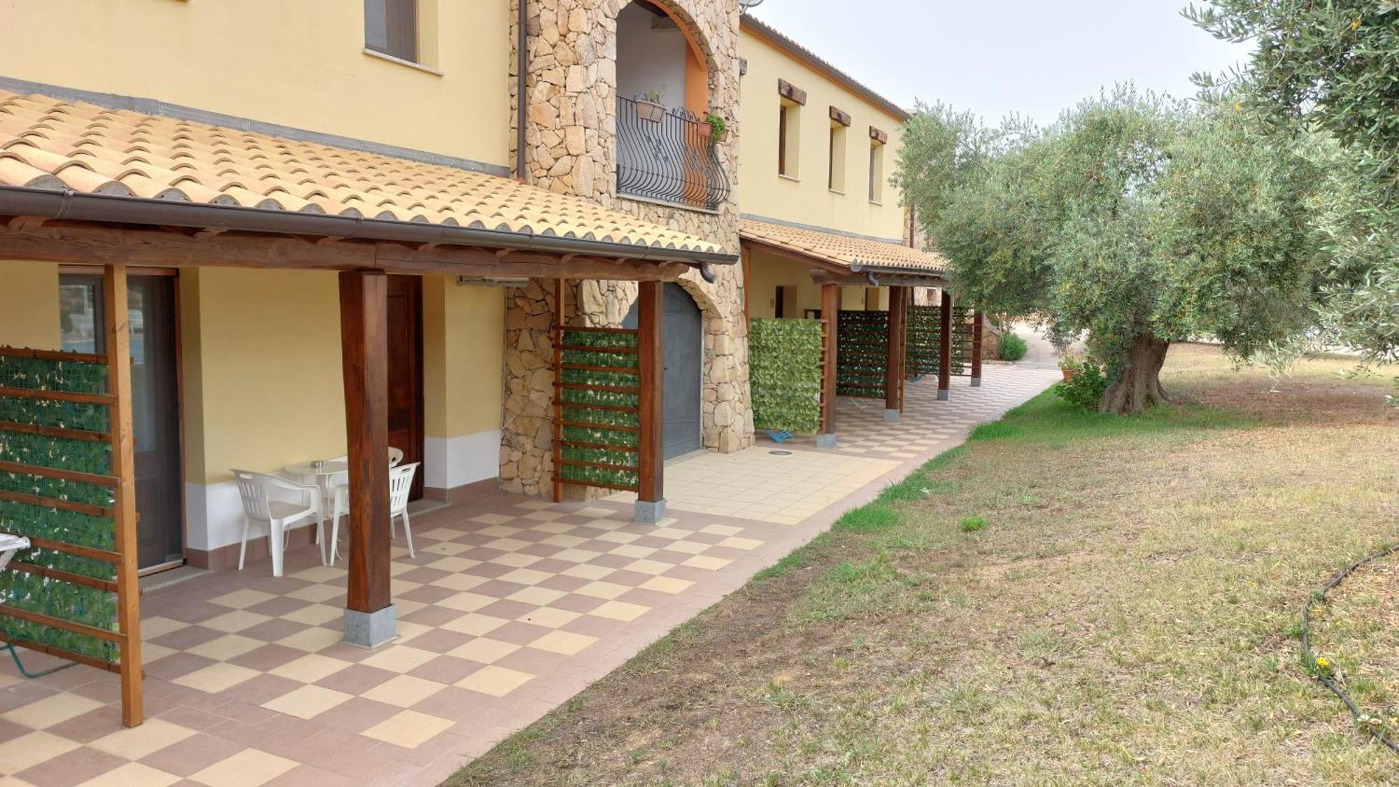 Hotel كارديدو المظهر الخارجي الصورة