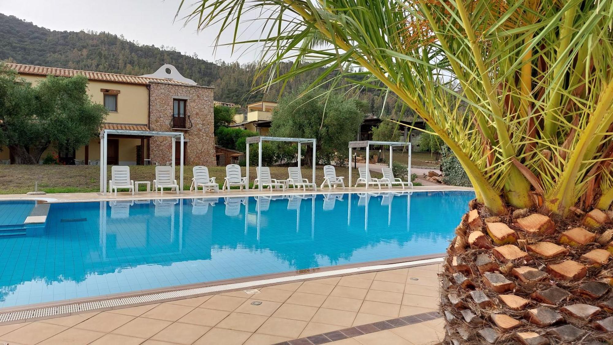 Hotel كارديدو المظهر الخارجي الصورة