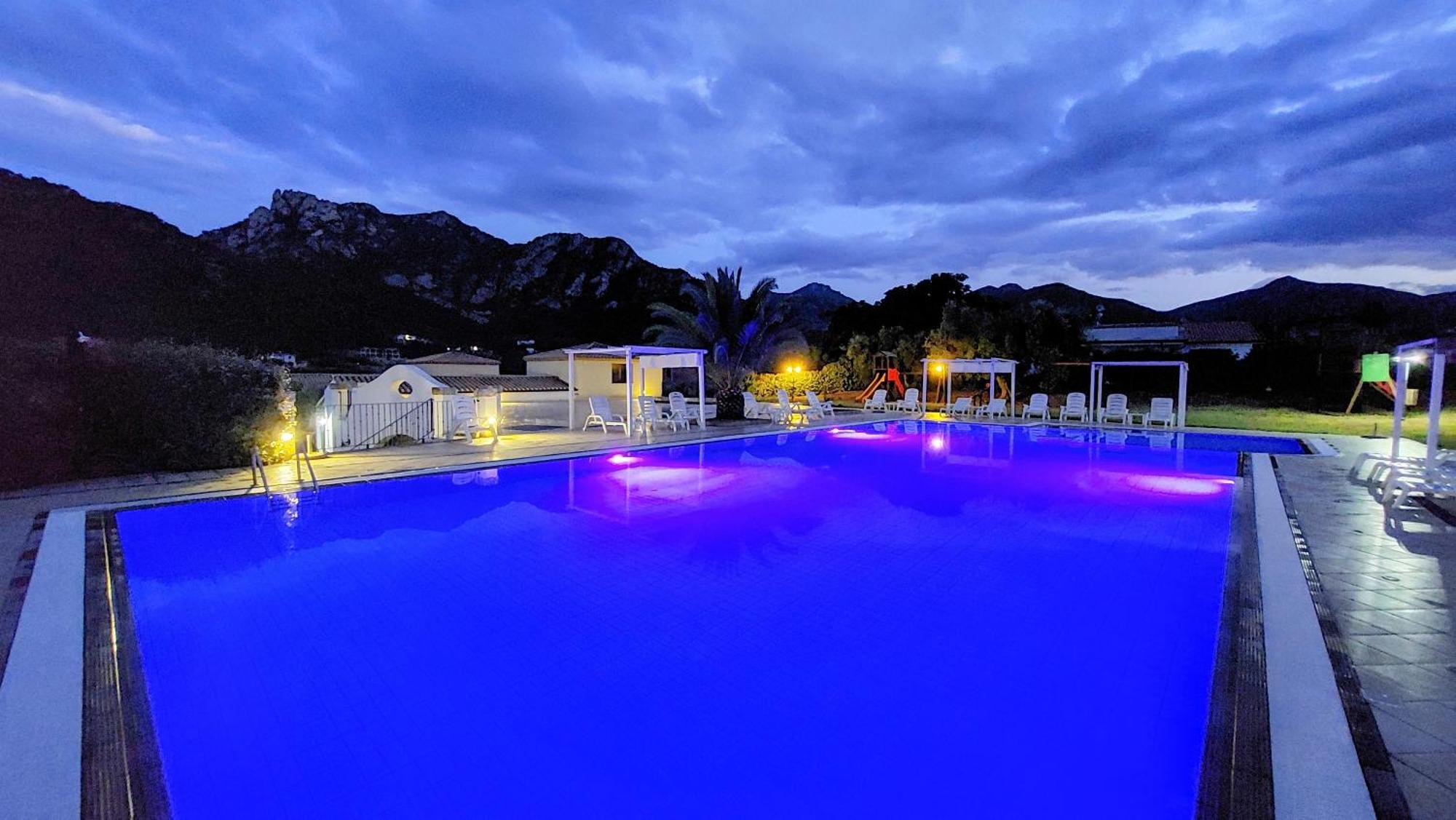Hotel كارديدو المظهر الخارجي الصورة