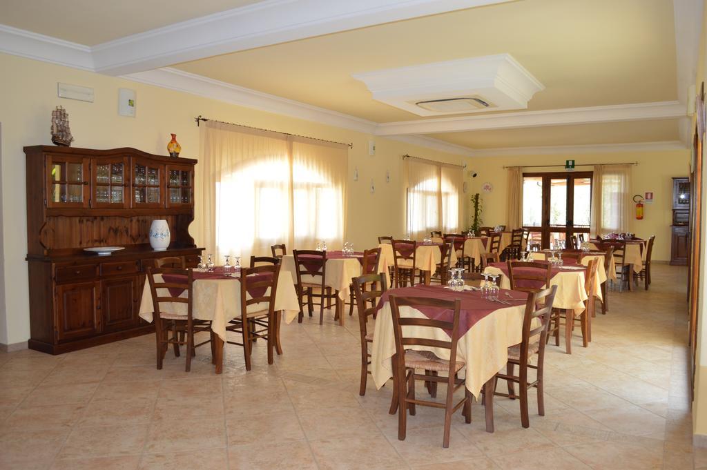 Hotel كارديدو المظهر الخارجي الصورة