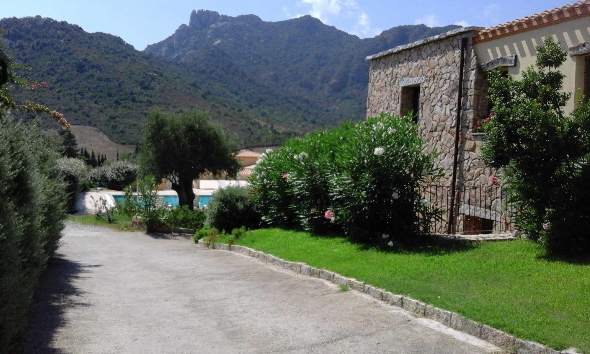 Hotel كارديدو المظهر الخارجي الصورة